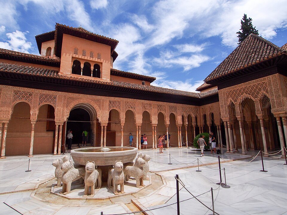 Patio de los Leones